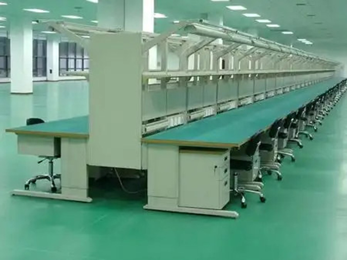防靜電工作臺(tái)的安裝是否復(fù)雜？